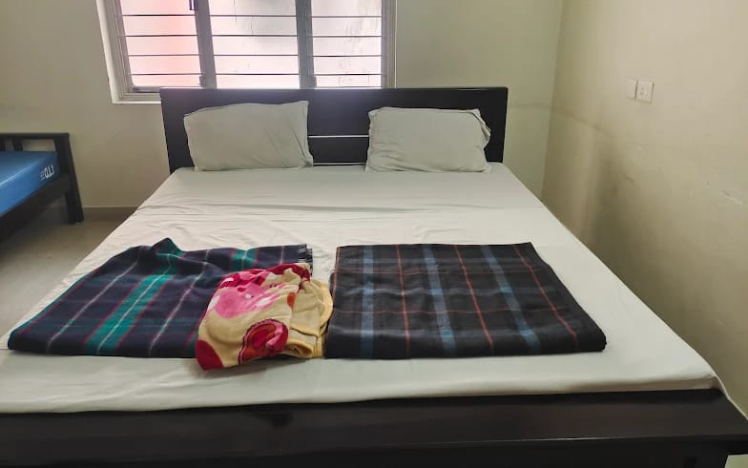 Non AC Room at Nandakam Rest House